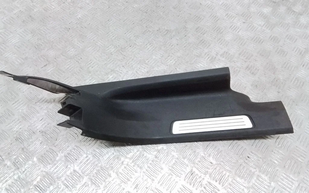 Rear sill trim cover – Volvo XC90 (2014-)