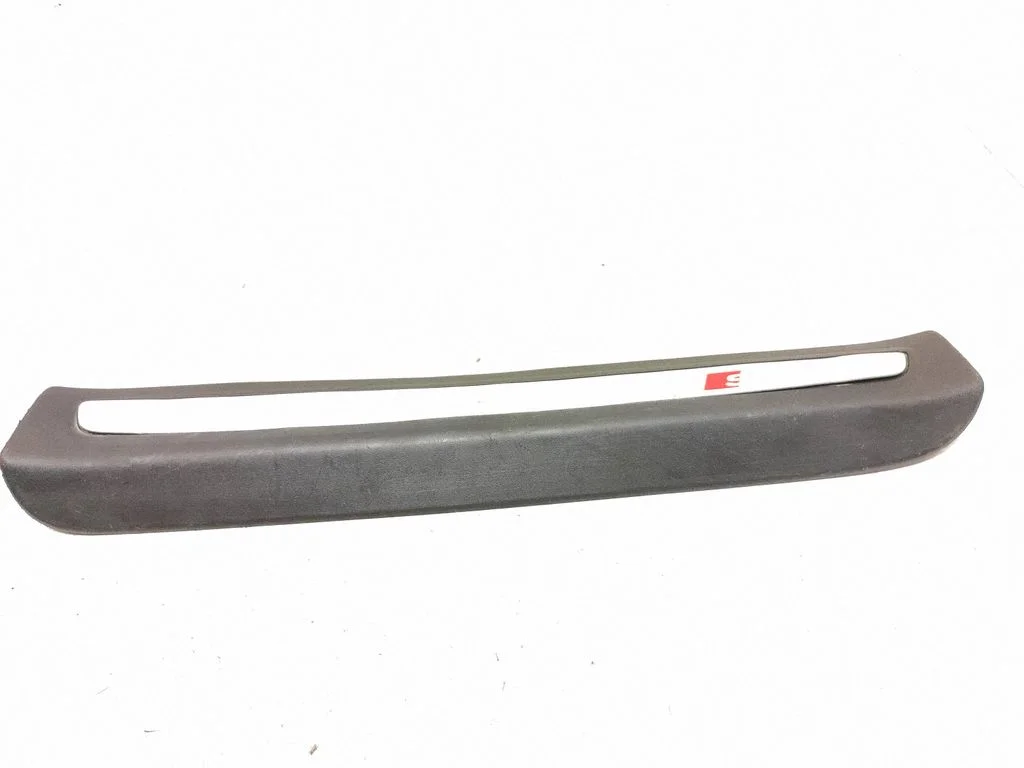 Rear sill trim cover 4L0853375A
