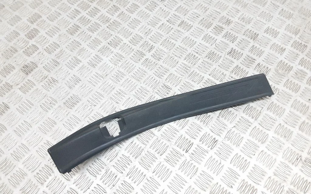 Tagalävise kate (sisemine) 94061AJ07A