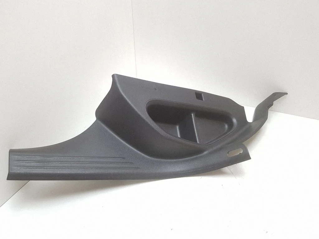 Tagalävise kate (sisemine) – Volvo V40 (2012-2019)