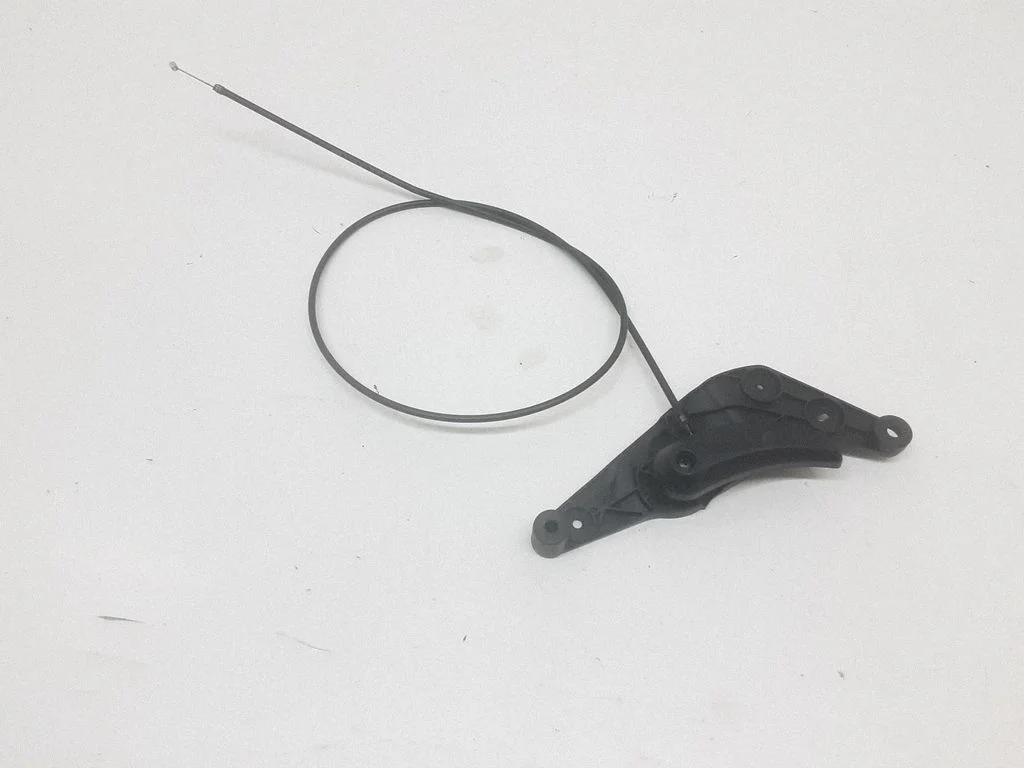 Mootorikapoti avamiskäepide – BMW 7-seeria F01 F02 F03 F04 (2008-2016)