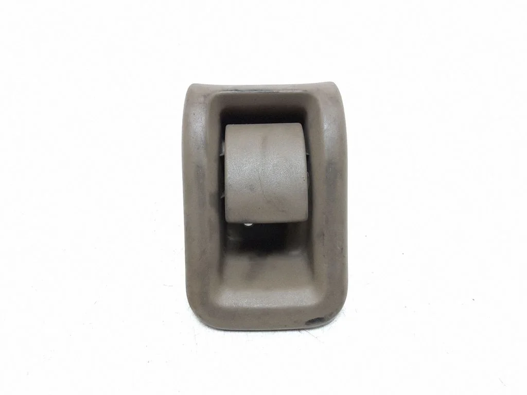 Engine bonnet (hood) release handle – Volvo S80 (2007-2013)