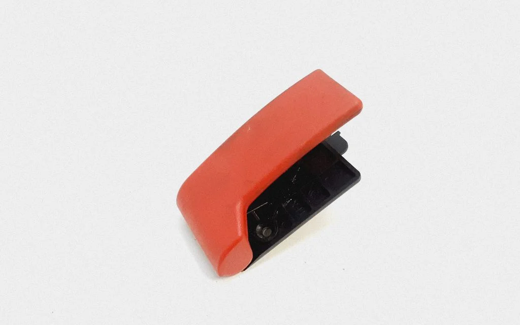 Engine bonnet (hood) release handle