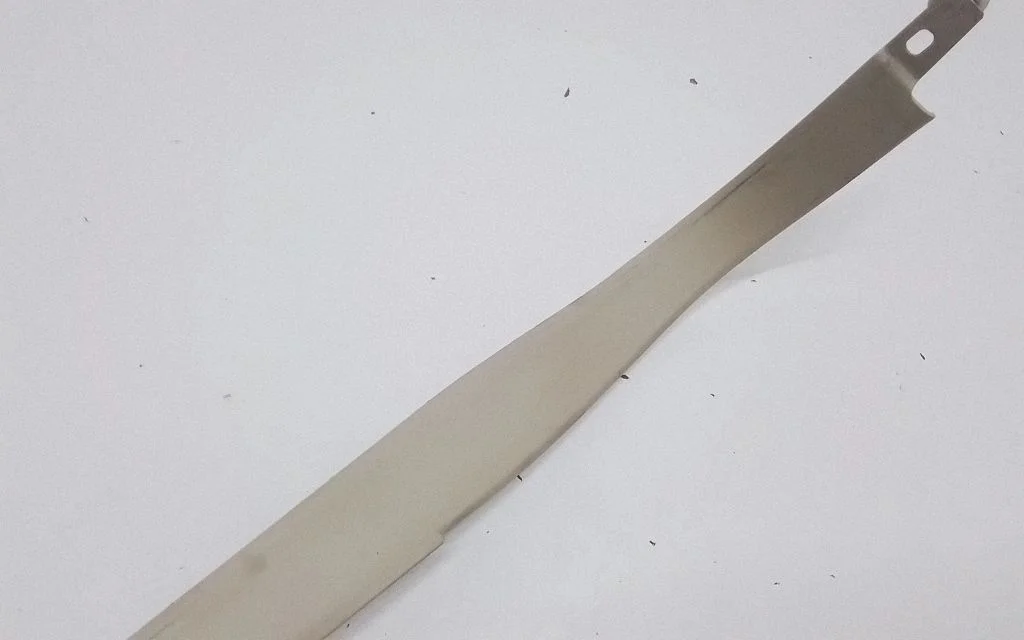 Front sill trim cover 39802095