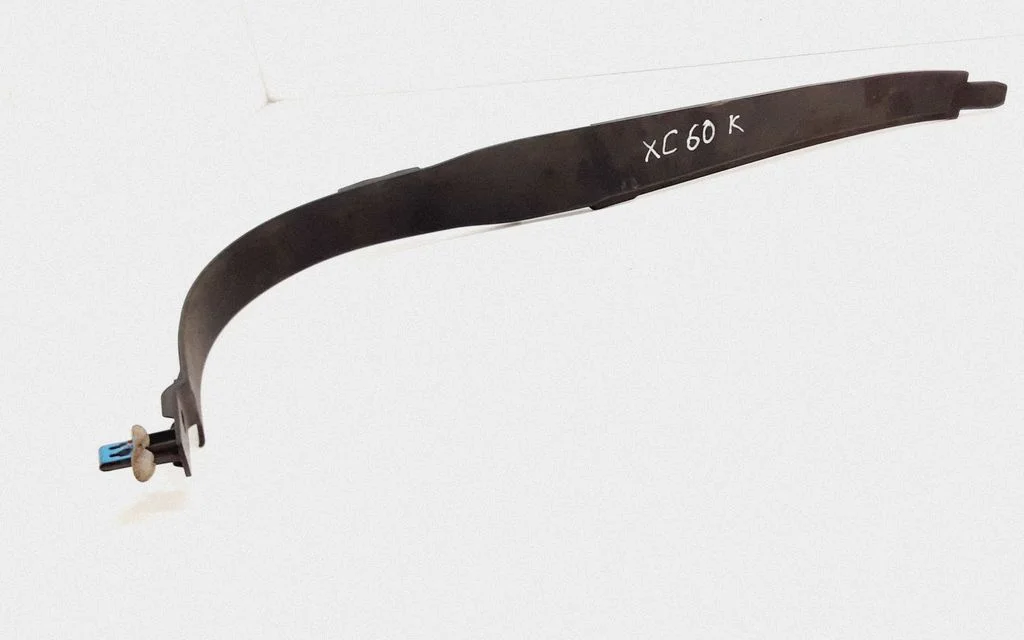 Front sill trim cover – Volvo XC60 (2009-2013)