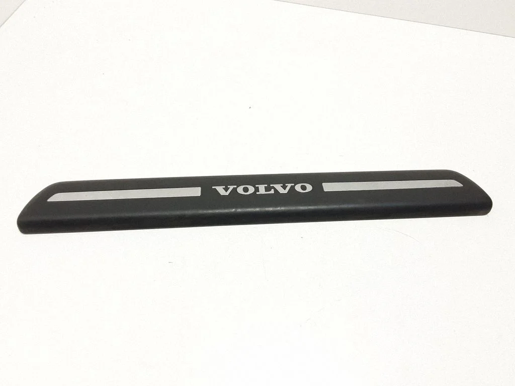Front sill trim cover 08622671