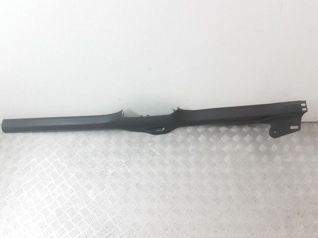 Priekšējā sliekšņa apdare (iekšējā) 561853372C