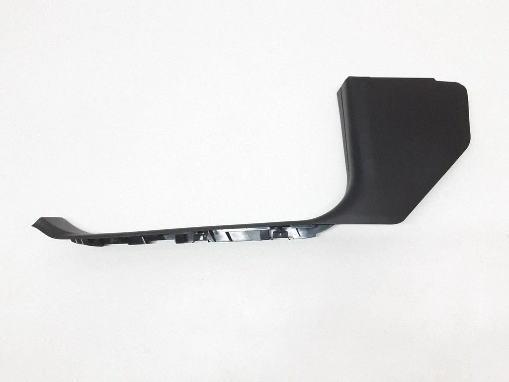 Front sill trim cover A1666800135