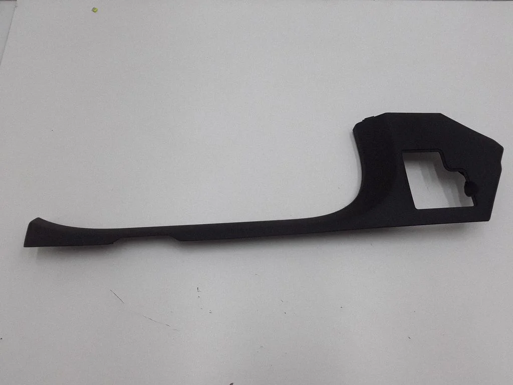 Front sill trim cover – Mercedes-Benz C-Class W205 (2014-2021)