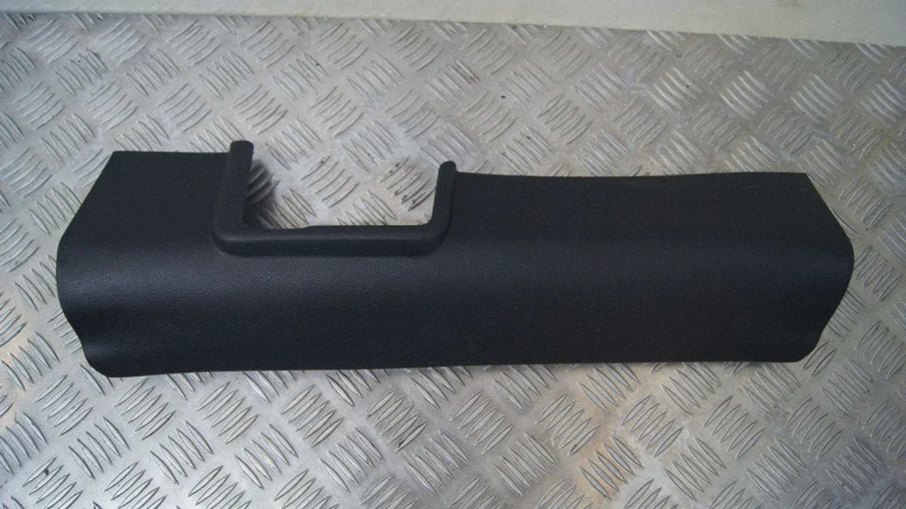 Front sill trim cover 85880A4000