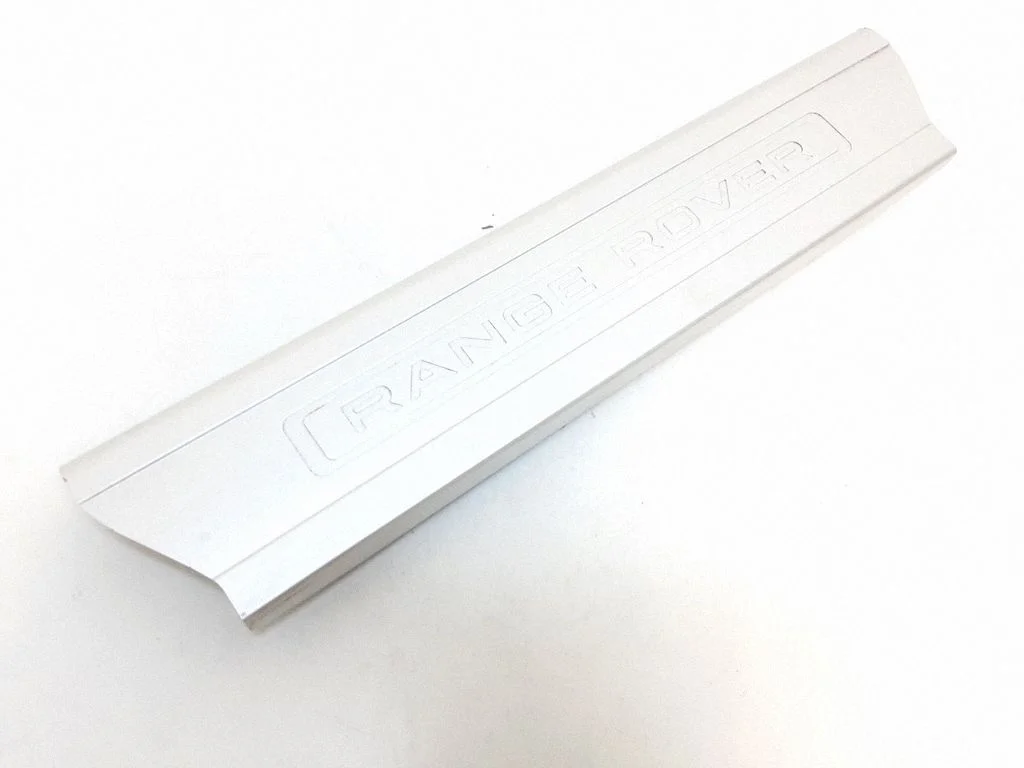 Front sill trim cover CPLA13201AD