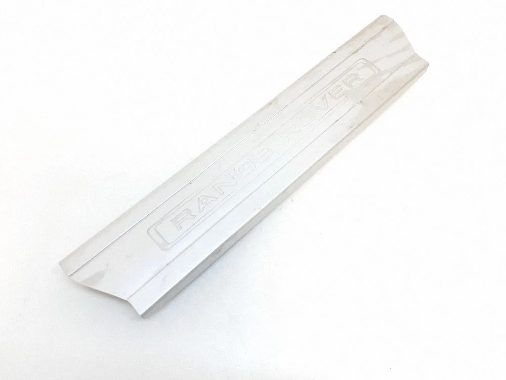 Front sill trim cover CPLA13200AD