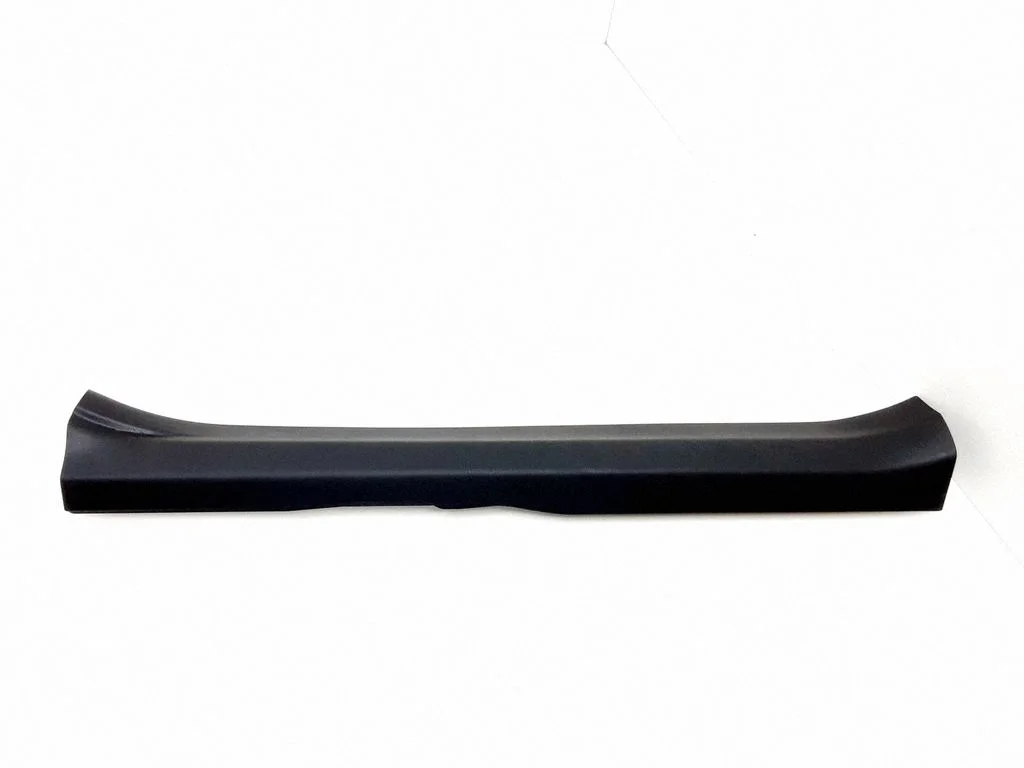 Front sill trim cover – Toyota RAV 4 (XA40) (2012-2018)