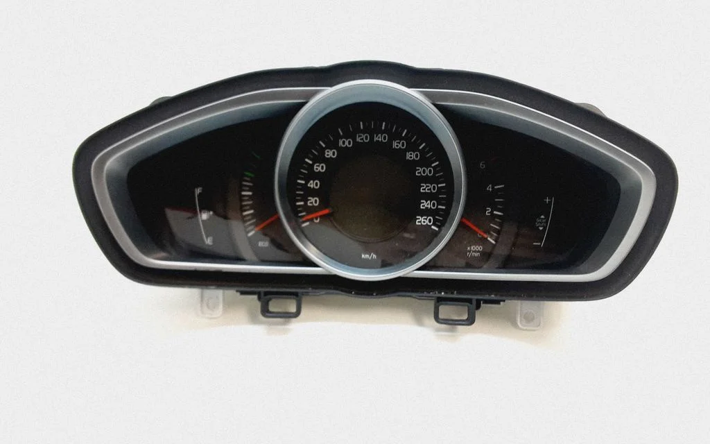 Spidomeeter (näidikuplokk) – Volvo V40 (2012-2019)