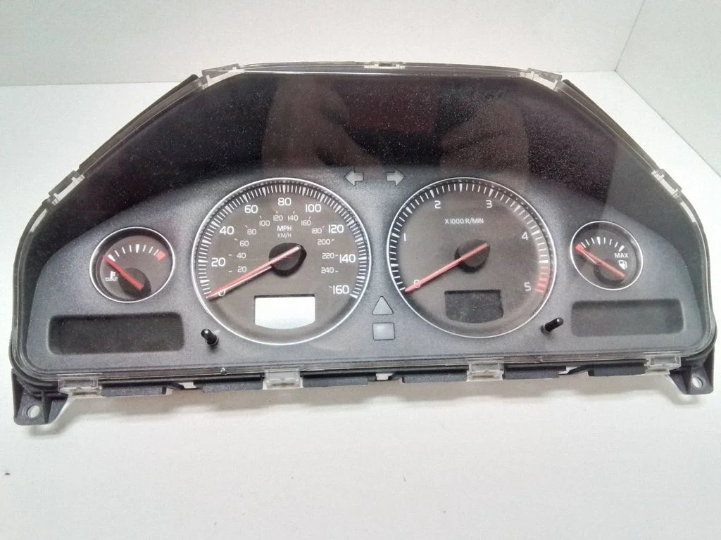 Spidomeeter (näidikuplokk) – Volvo XC90 (2007-2014)
