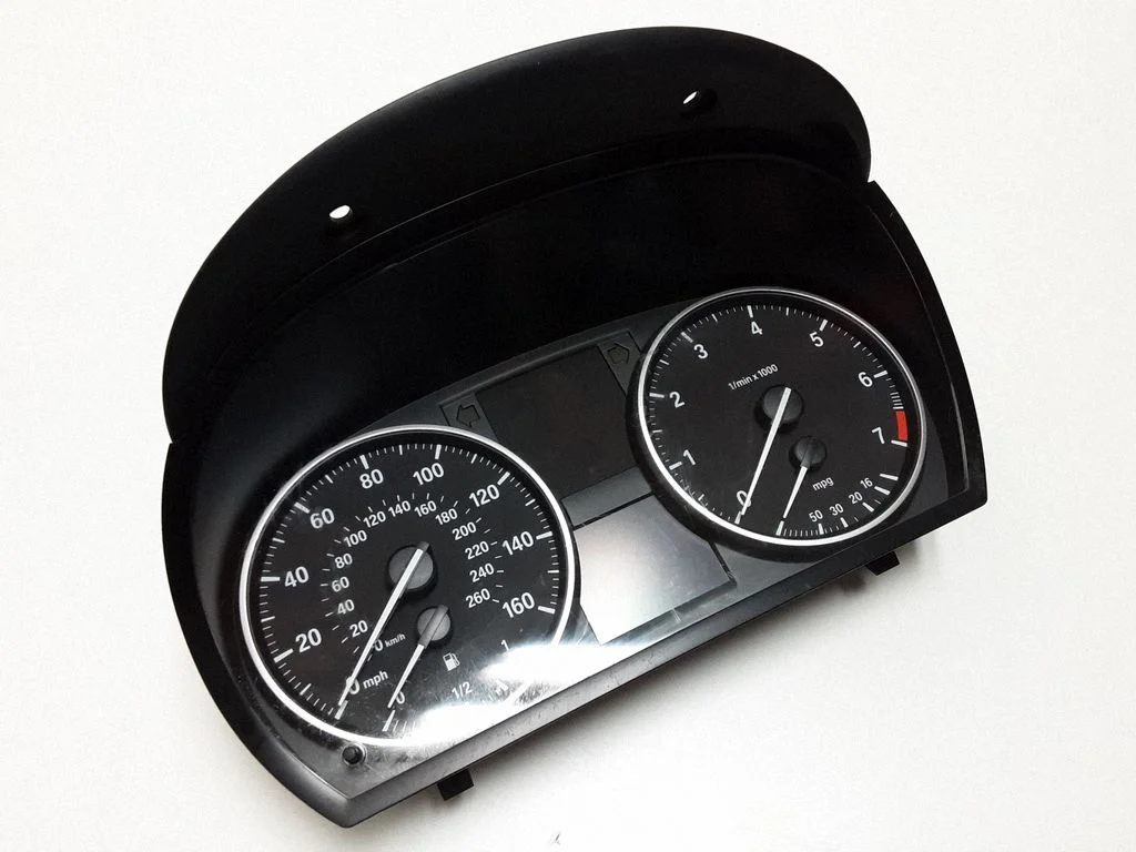 Speedometer (instrument cluster) – BMW 3 Series E90 E91 (2005-2012)