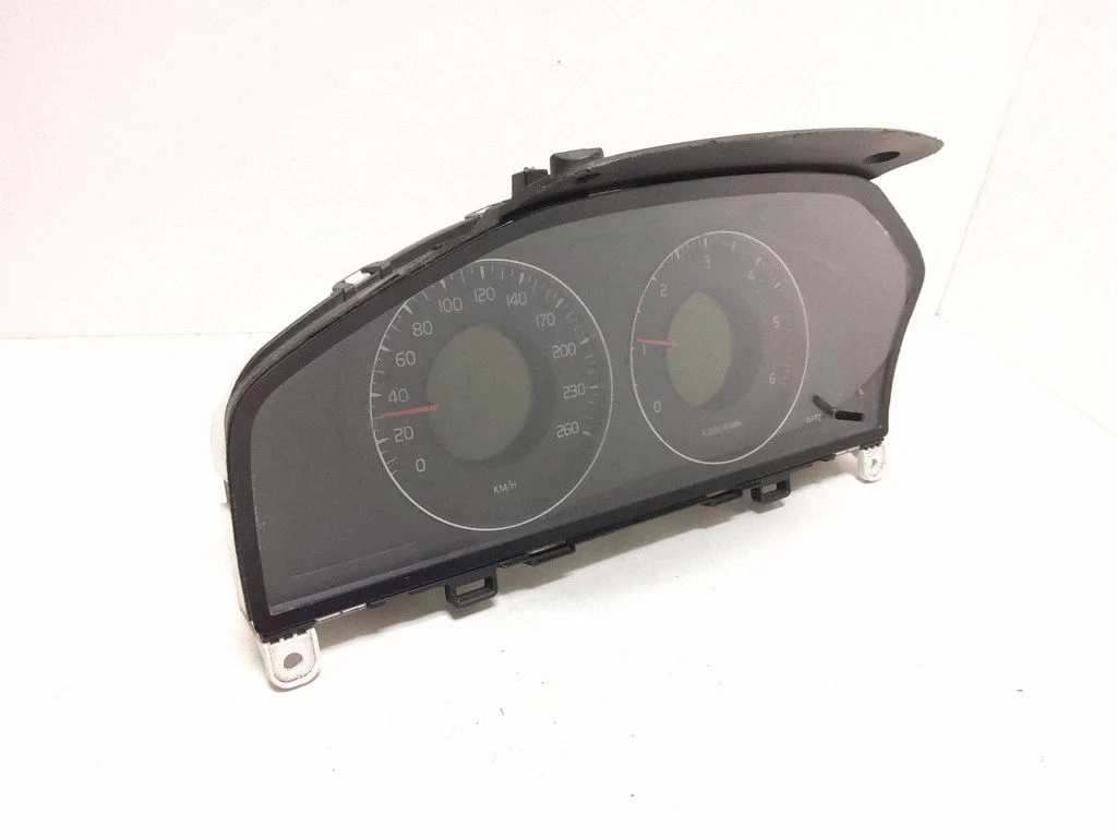 Spidomeeter (näidikuplokk) – Volvo V70 (2005-2008)