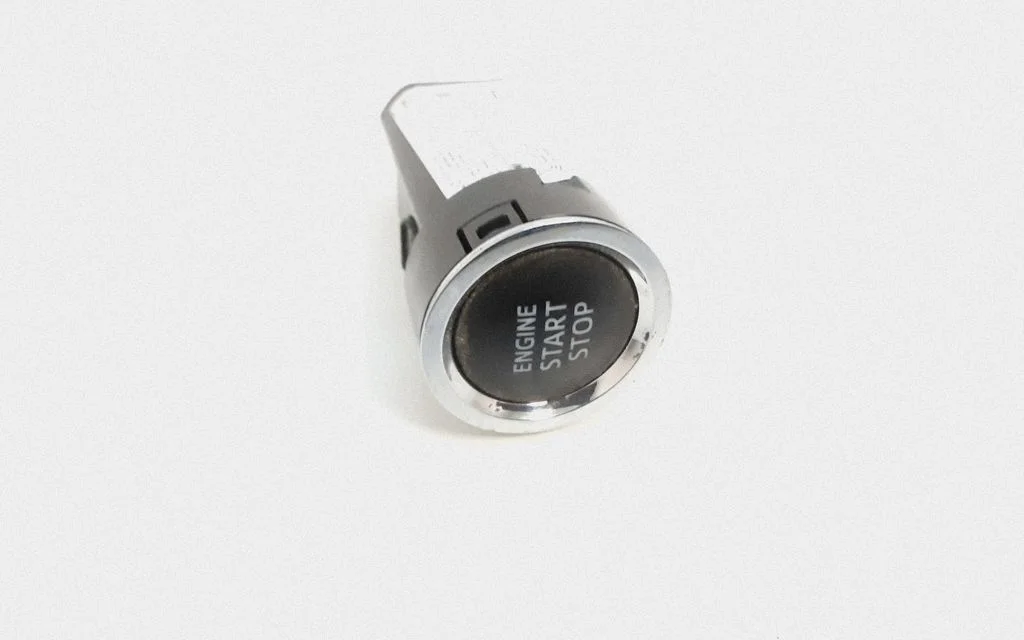 Engine start stop button switch – Toyota RAV 4 (XA40) (2012-2018)