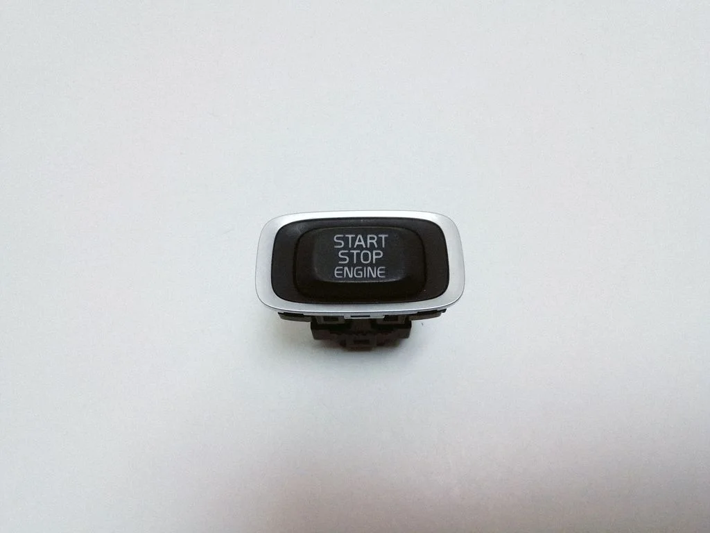 Engine start stop button switch – Volvo V60 (2011-2013)