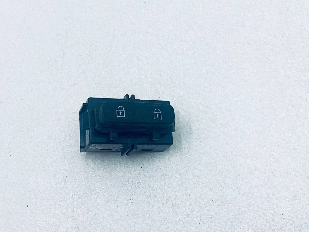 Central locking switch button – Volvo XC60 (2009-2013)