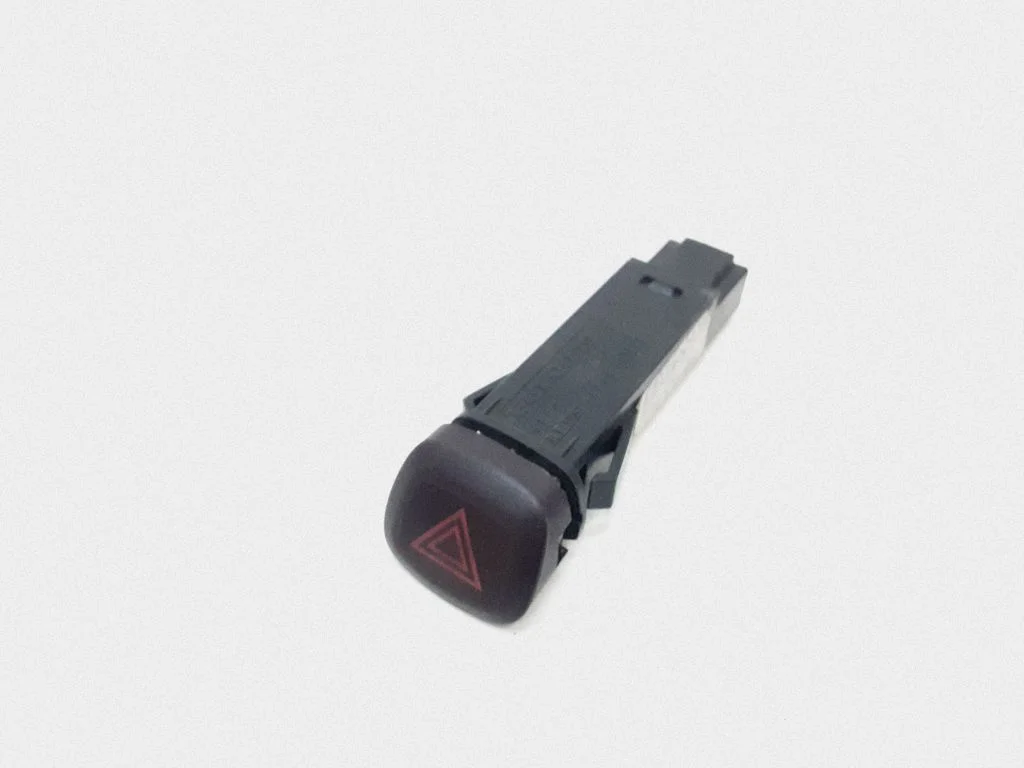 Hazard light switch 9168302