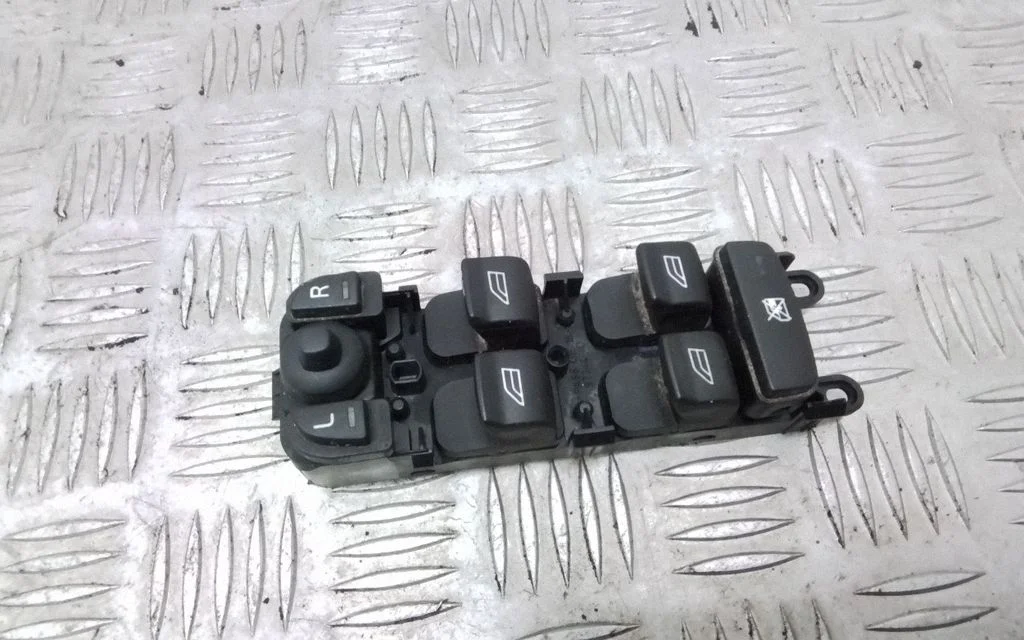 Elektriaknate lüliti 30773382