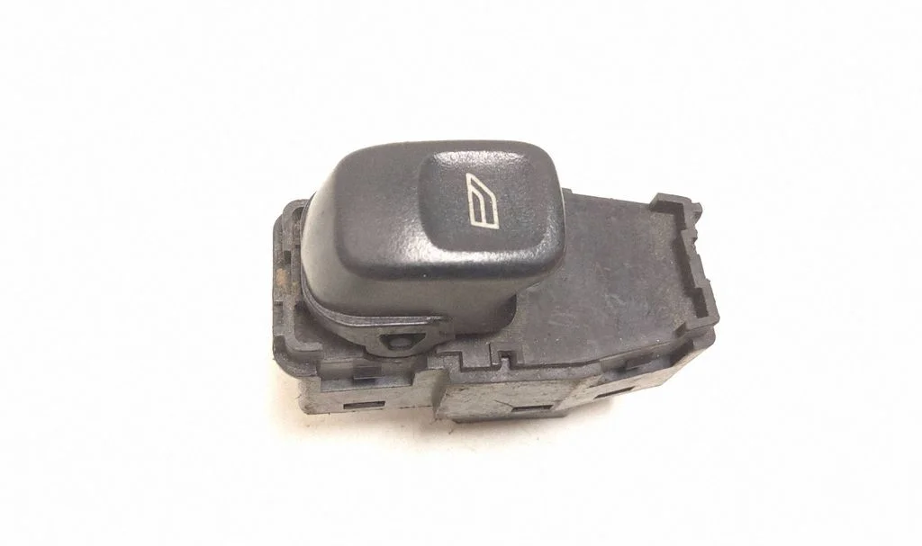 Electric window control switch 8685288