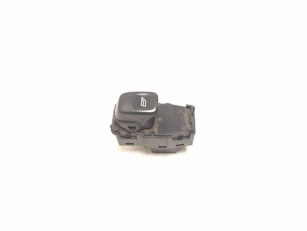 Electric window control switch 8685288