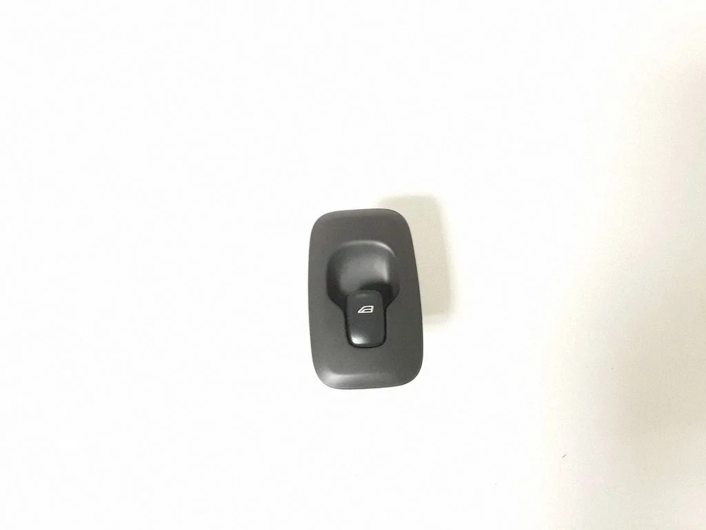 Electric window control switch – Volvo XC90 (2003-2006)