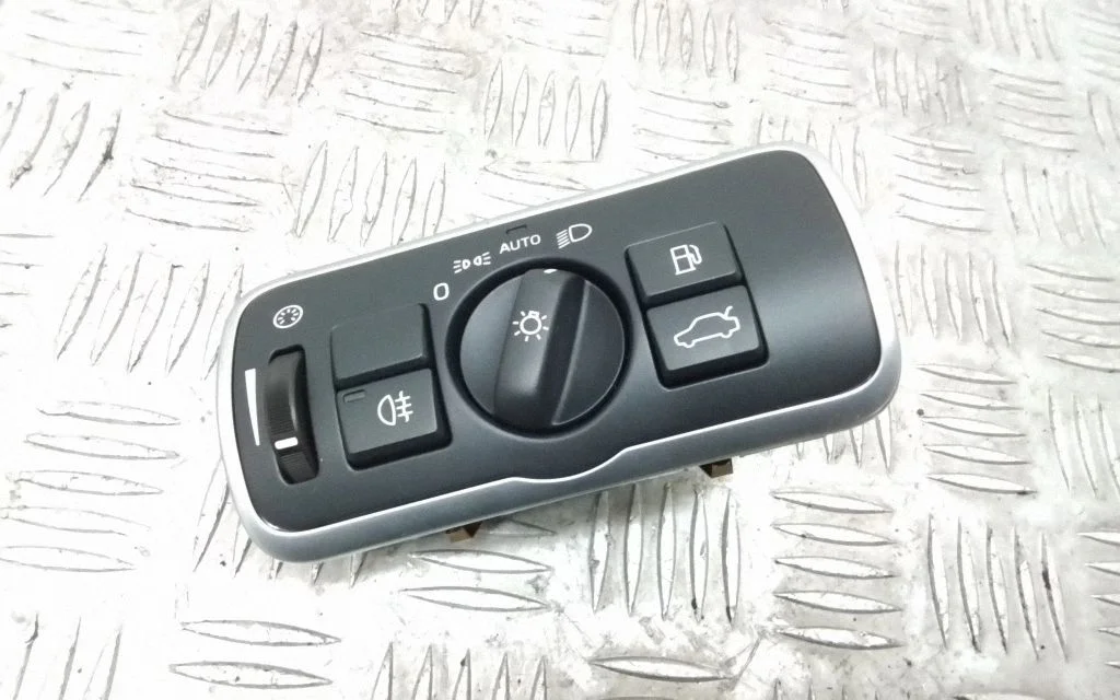 Przełącznik świateł – Volvo XC60 (2017-)