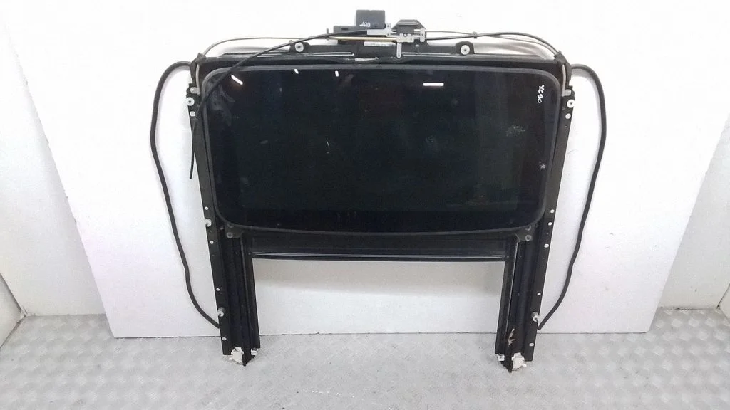 Katuseluugi komplekt – Volvo XC90 (2007-2014)