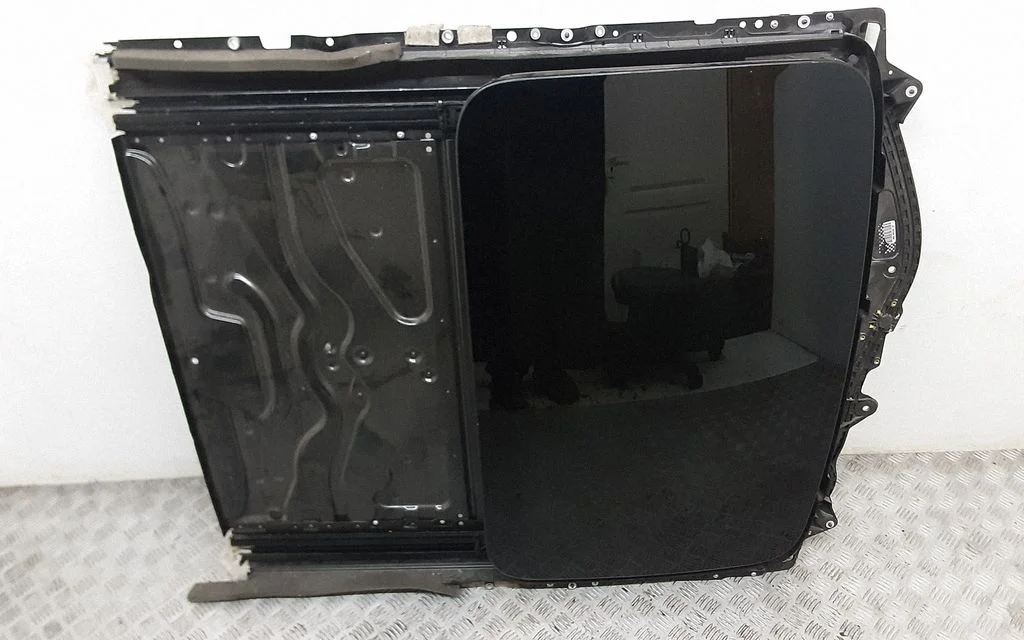 Sunroof set – BMW 7 Series F01 F02 F03 F04 (2008-2016)