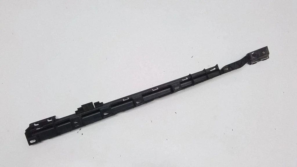Wzmocnienie progu – BMW Seria 7 F01 F02 F03 F04 (2008-2016)