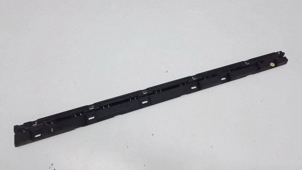 Wzmocnienie progu – BMW Seria 7 F01 F02 F03 F04 (2008-2016)