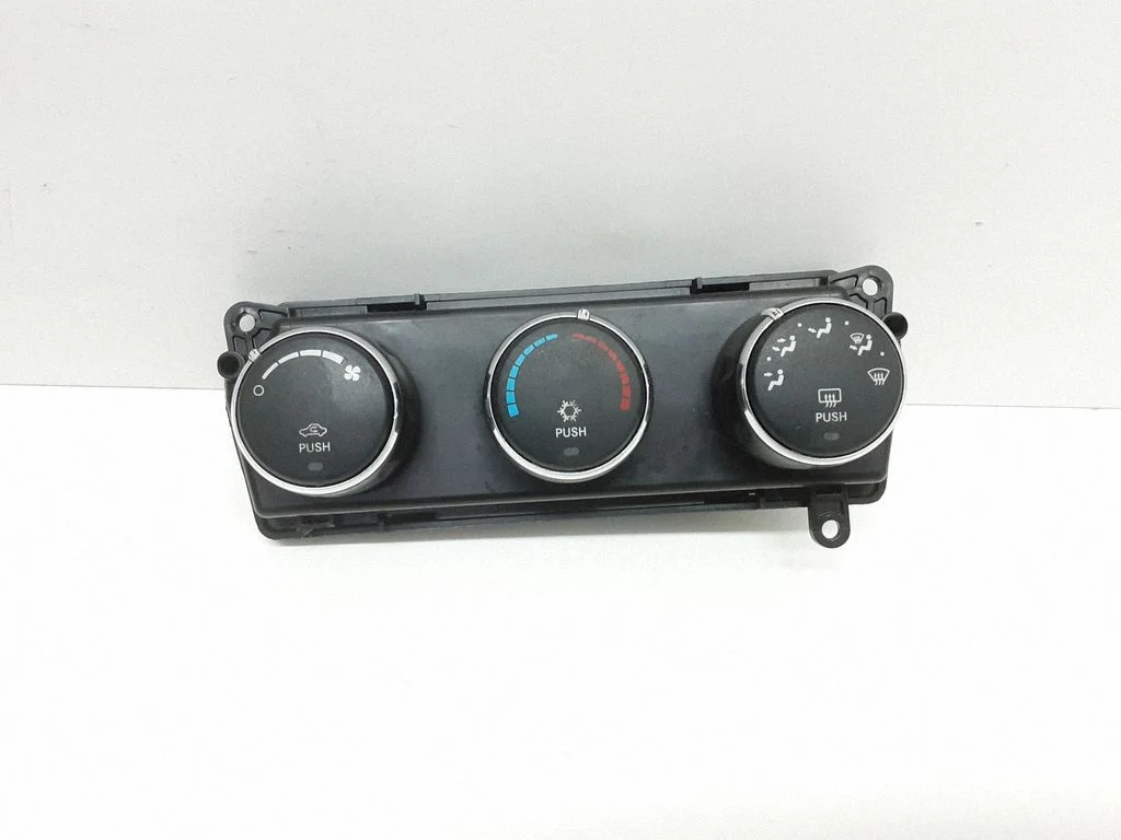Climate control unit – Dodge Grand Caravan (2008-2020)
