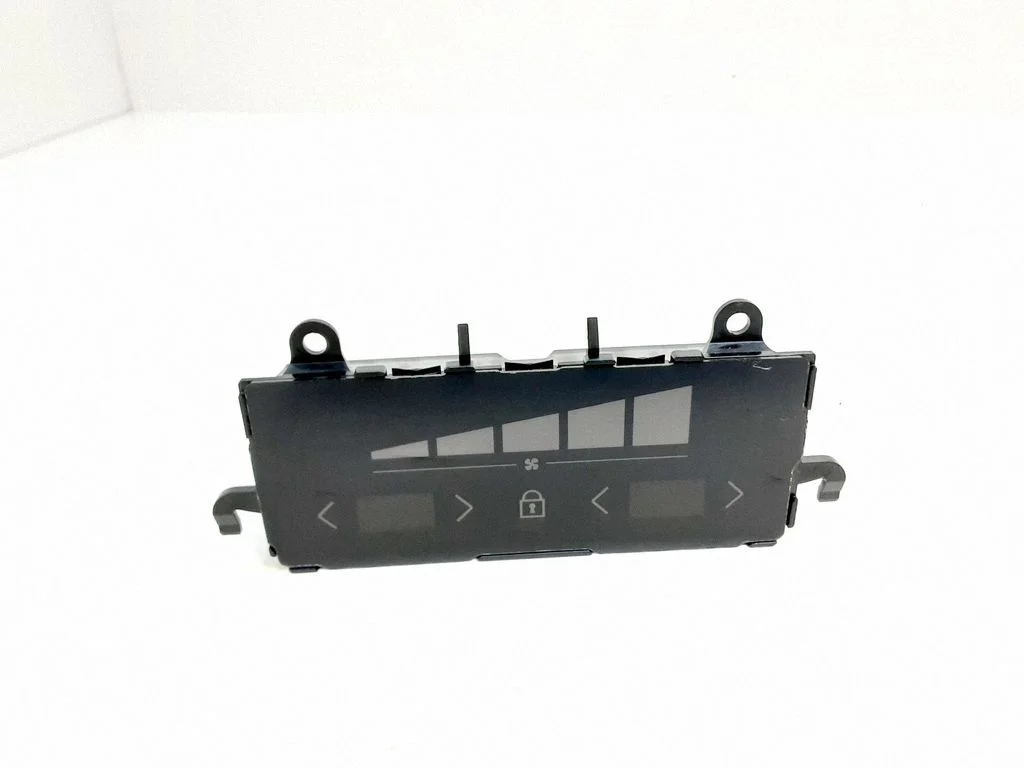 Climate control unit 31674024