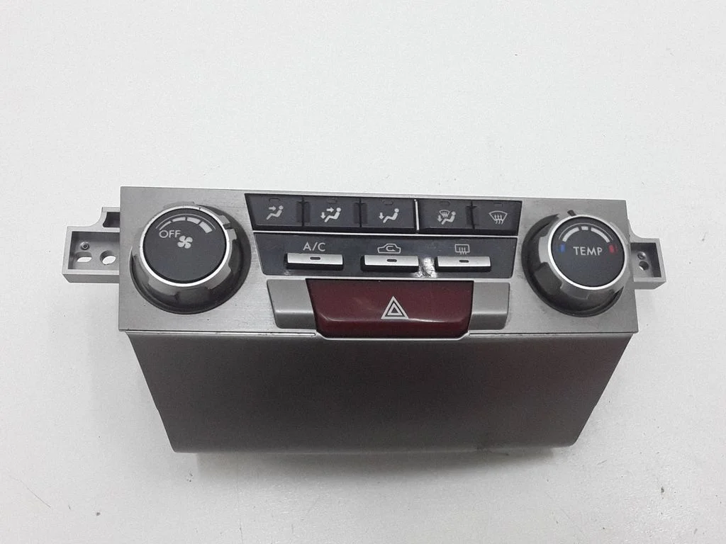 Panel sterowania klimatyzacją / nawiewem – Subaru Outback (2009-2014)