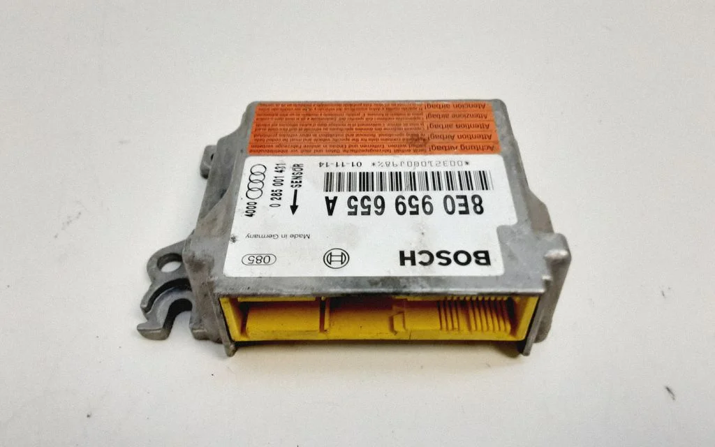 Drošības spilvenu vadības bloks 8E0959655A