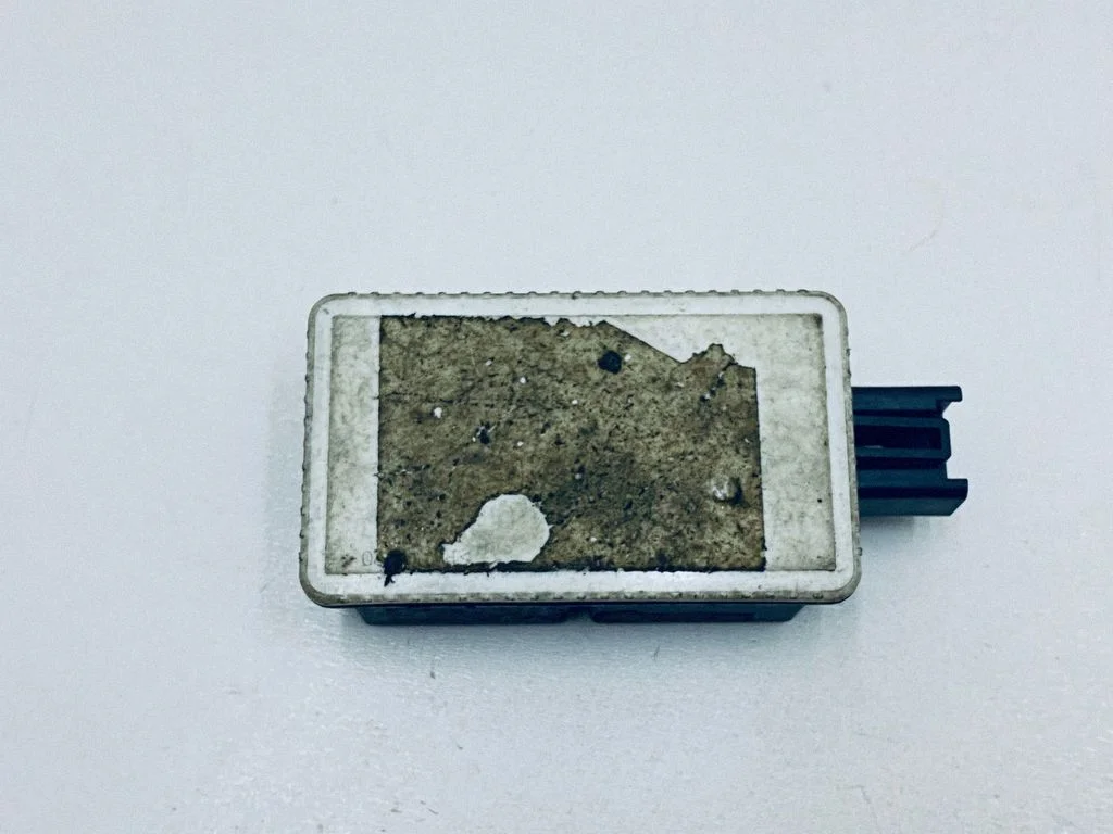 Door central lock control unit/module – Volvo C30 (2007-2010)