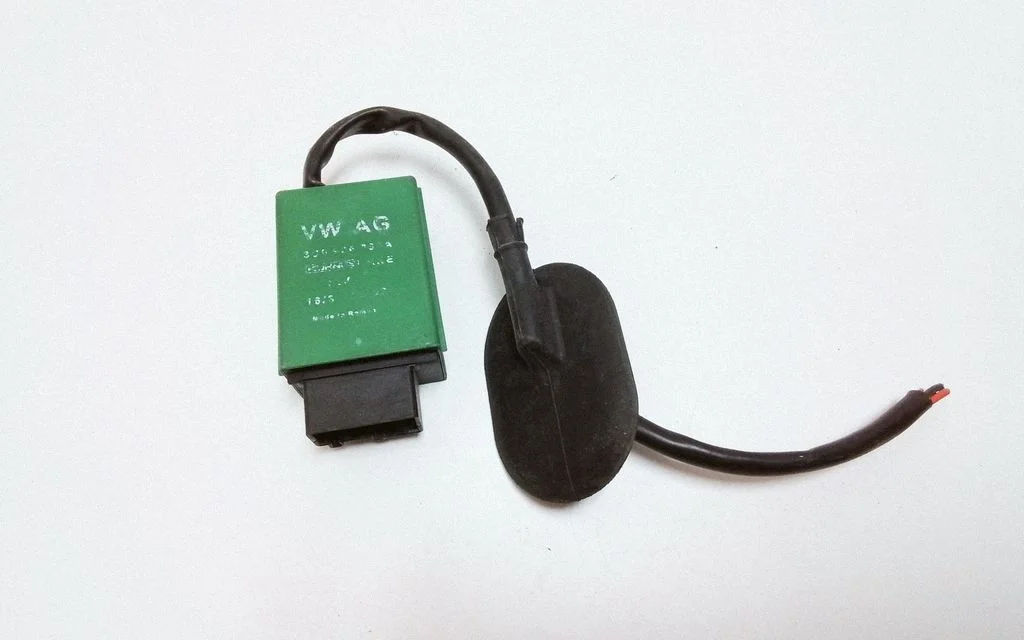 Fuel injection pump control unit/module – Volkswagen Passat CC (2008-2016)
