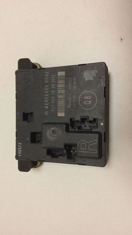 Door control unit/module 2118201626