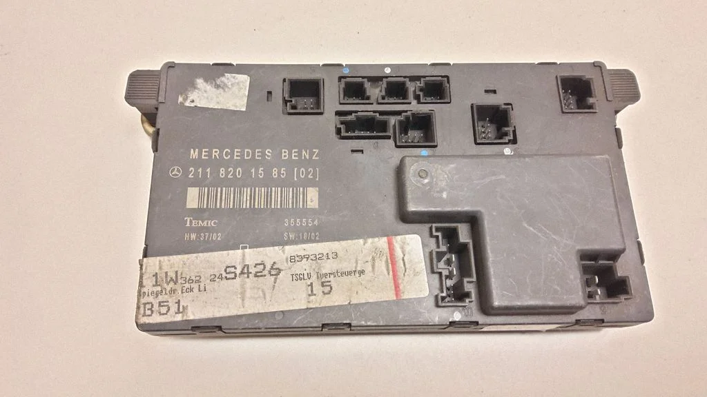Door control unit/module 2118201585