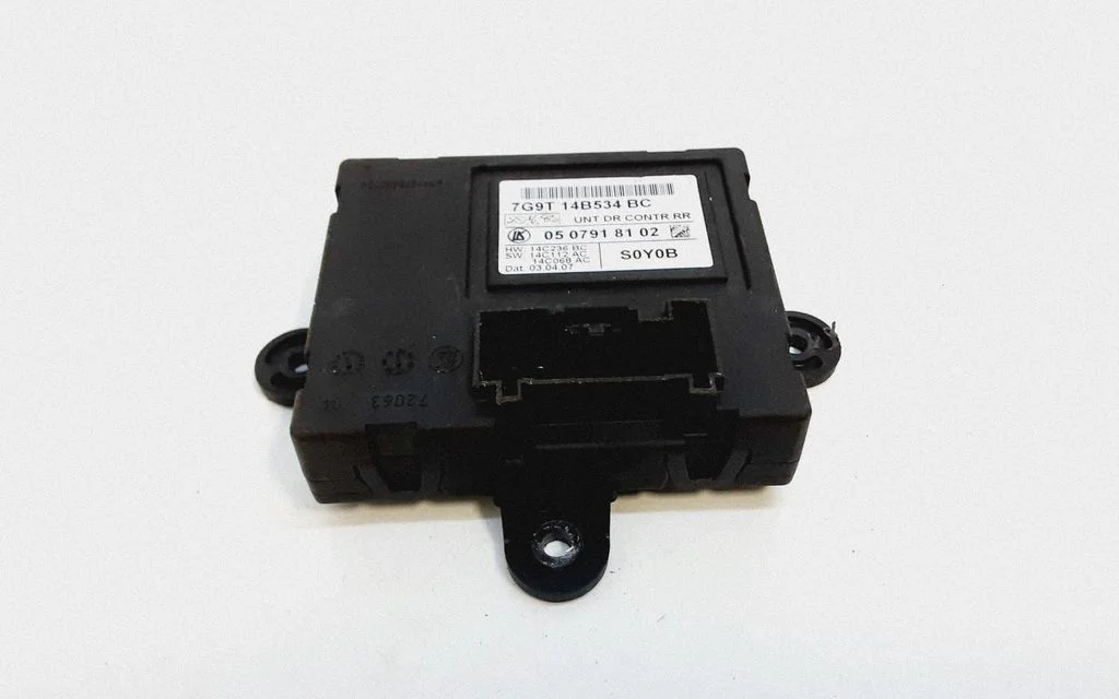 Door control unit/module – Volvo S80 (2007-2013)