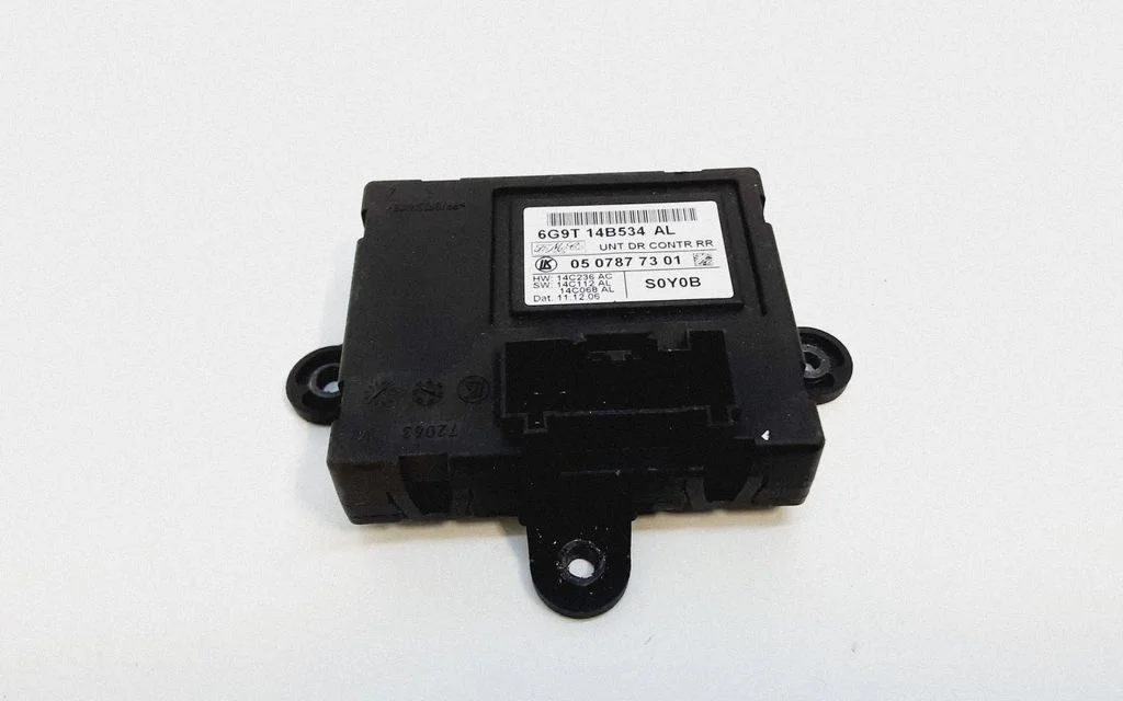 Door control unit/module – Volvo S80 (2007-2013)