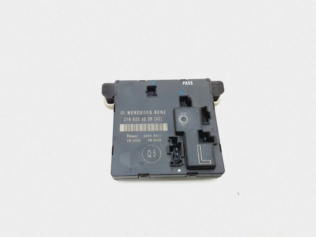 Door control unit/module – Mercedes-Benz CLS-Class C219 (2003-2011)