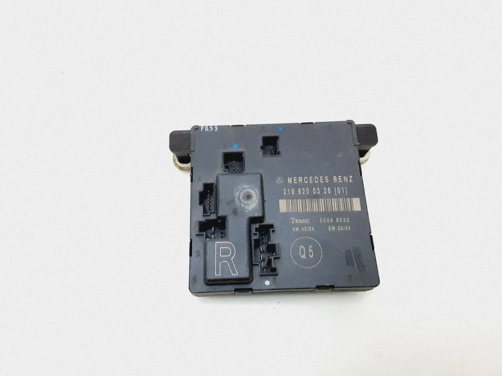Door control unit/module – Mercedes-Benz CLS-Class C219 (2003-2011)