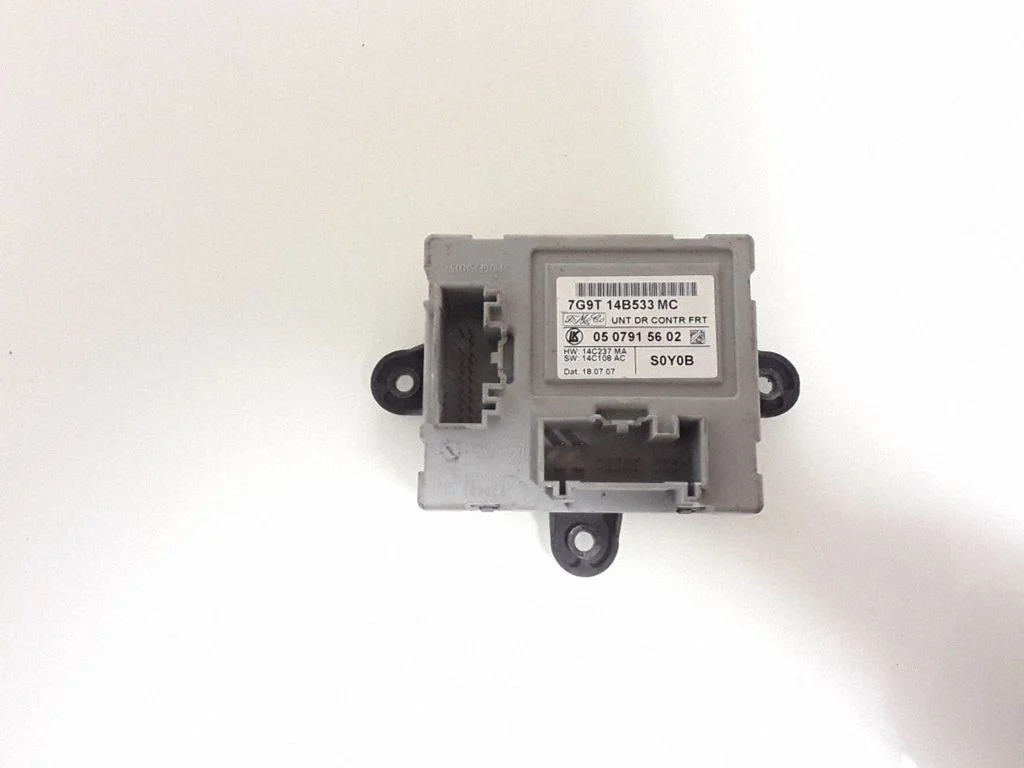 Door control unit/module – front right