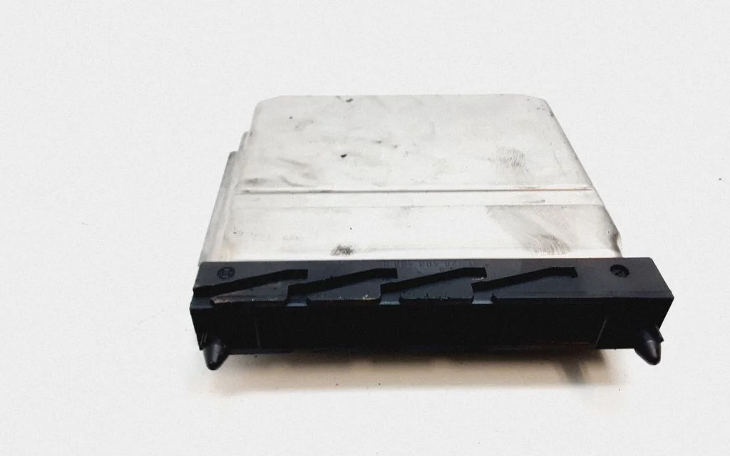 Engine control unit/module 30637733