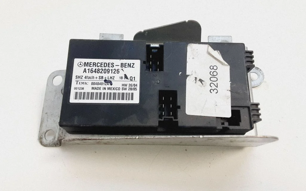 Other control units/modules A1648209126