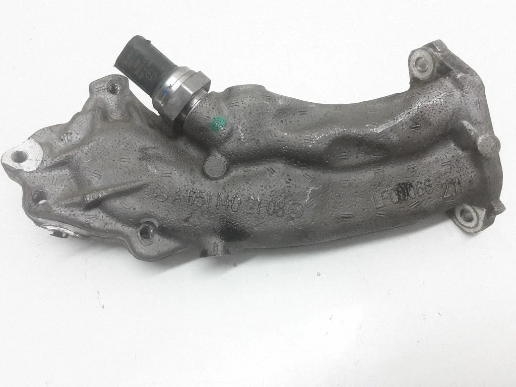 EGR-klapi toru (-d)/ voolik (-ud) – Mercedes-Benz E-klass W212 (2009-2016)